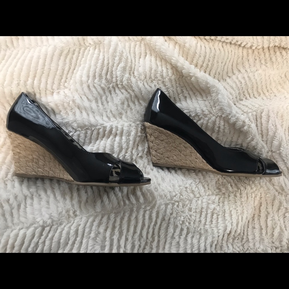Black Wedge Heels, 7.5w, 3” heel